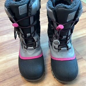 Girls size 3 insulated Thermolite boots